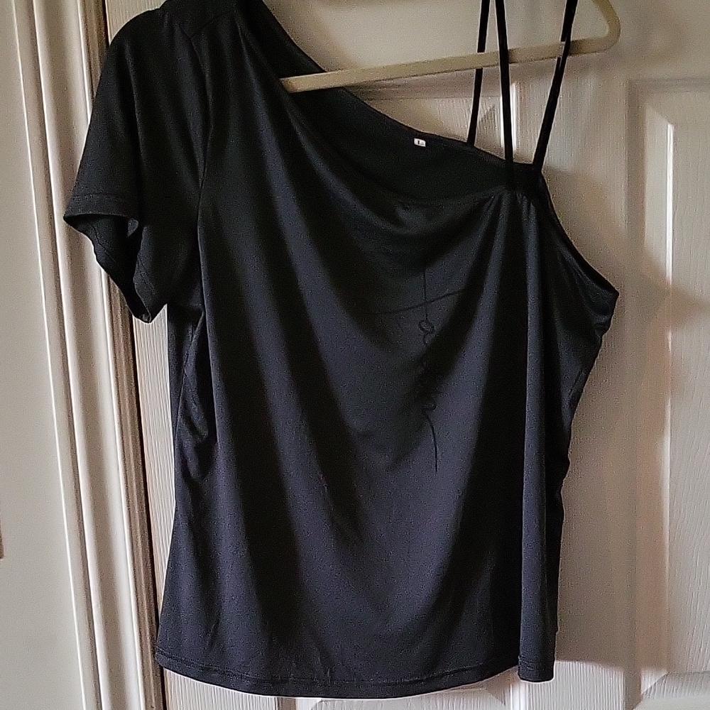 Stylish Green Asymmetrical Top